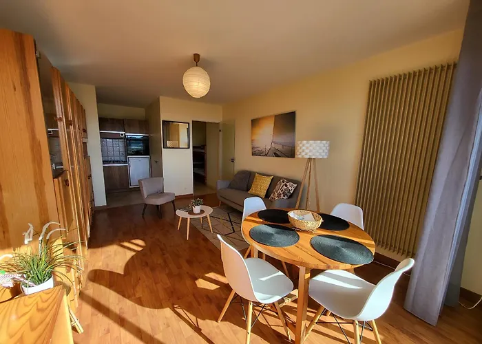 Proche Avec Parking Privatif Et Balcon - Fr-1-92-615 * Les Sables-d'Olonne