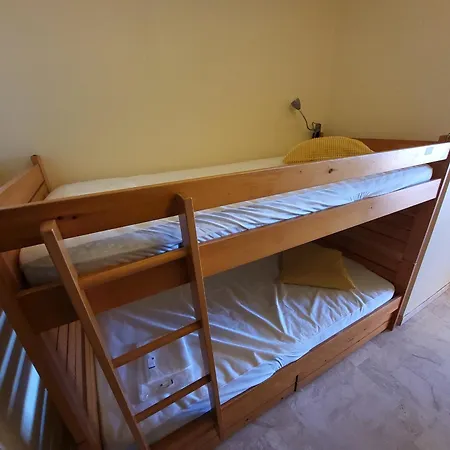 Proche Avec Parking Privatif Et Balcon - Fr-1-92-615 *