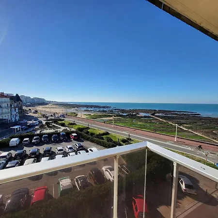 Proche Avec Parking Privatif Et Balcon - Fr-1-92-615