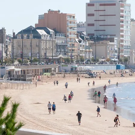 Proche Avec Parking Privatif Et Balcon - Fr-1-92-615 Les Sables-d'Olonne
