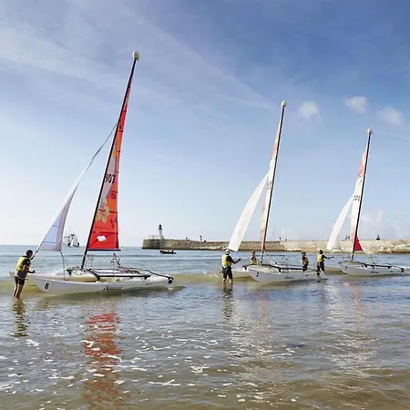 Proche Avec Parking Privatif Et Balcon - Fr-1-92-615