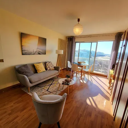 Proche Avec Parking Privatif Et Balcon - Fr-1-92-615